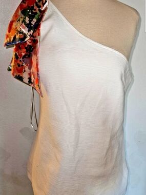 Anthropologie Maeve White Ribbed Top Size Large One Shoulder New With Tags $68